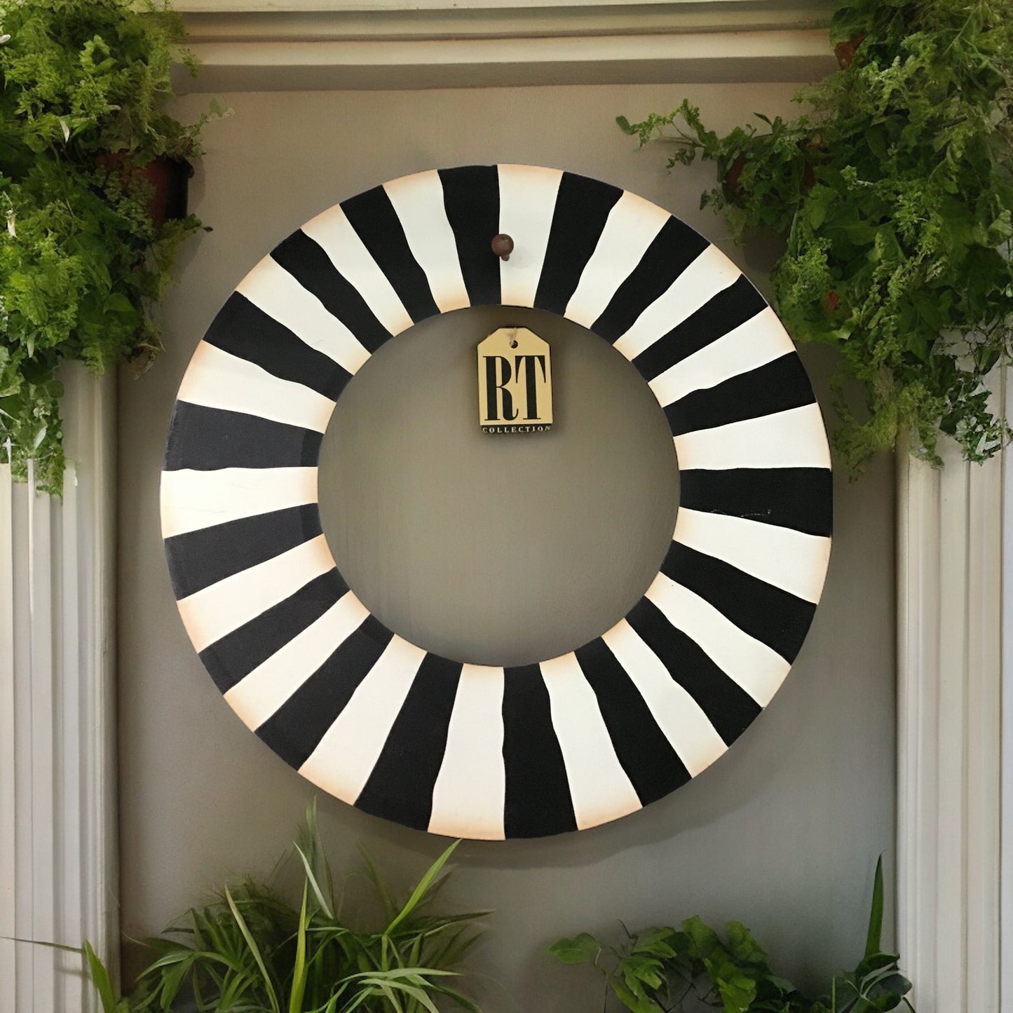 Roundtop Metal Striped Wreath with Charm Holder