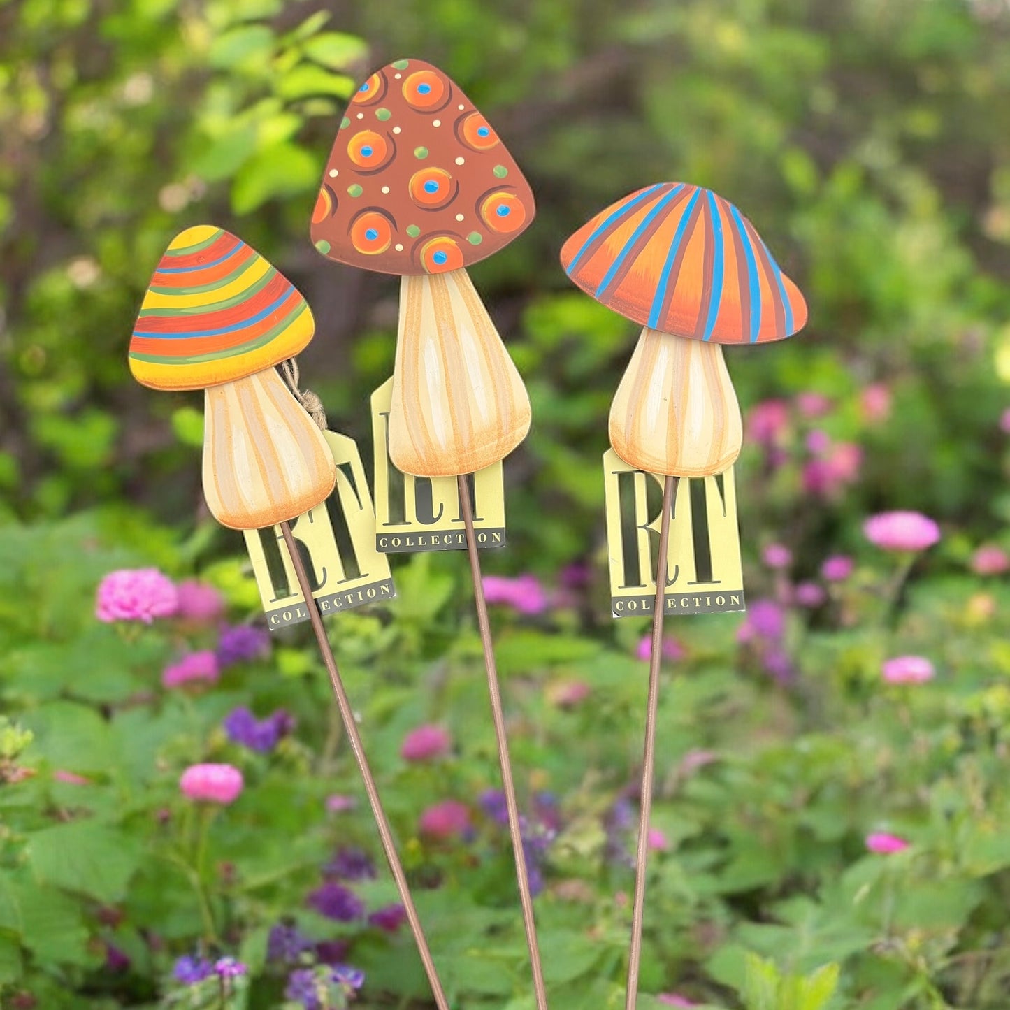 Round Top Mushroom Stakes