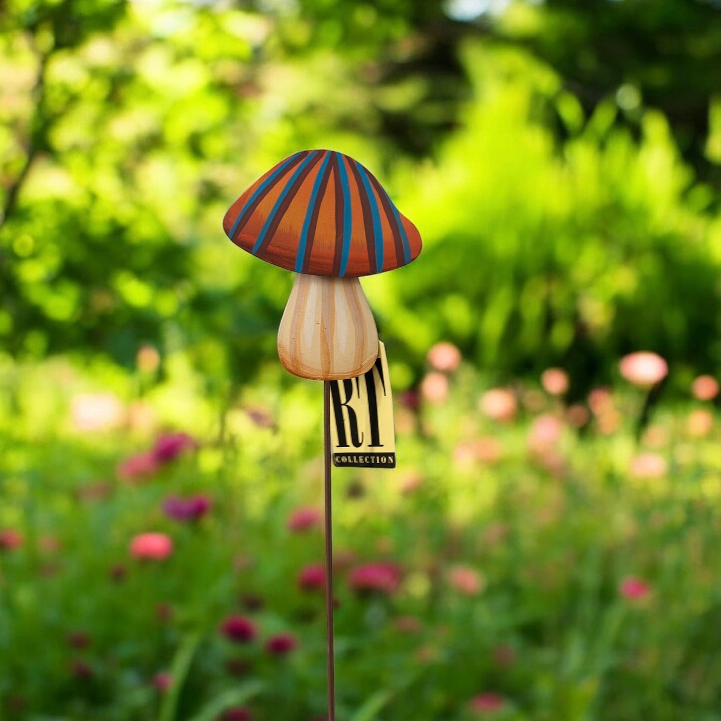 Round Top Mushroom Stakes