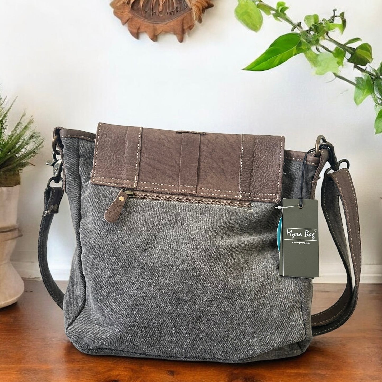 Myra Canva Messenger Bag