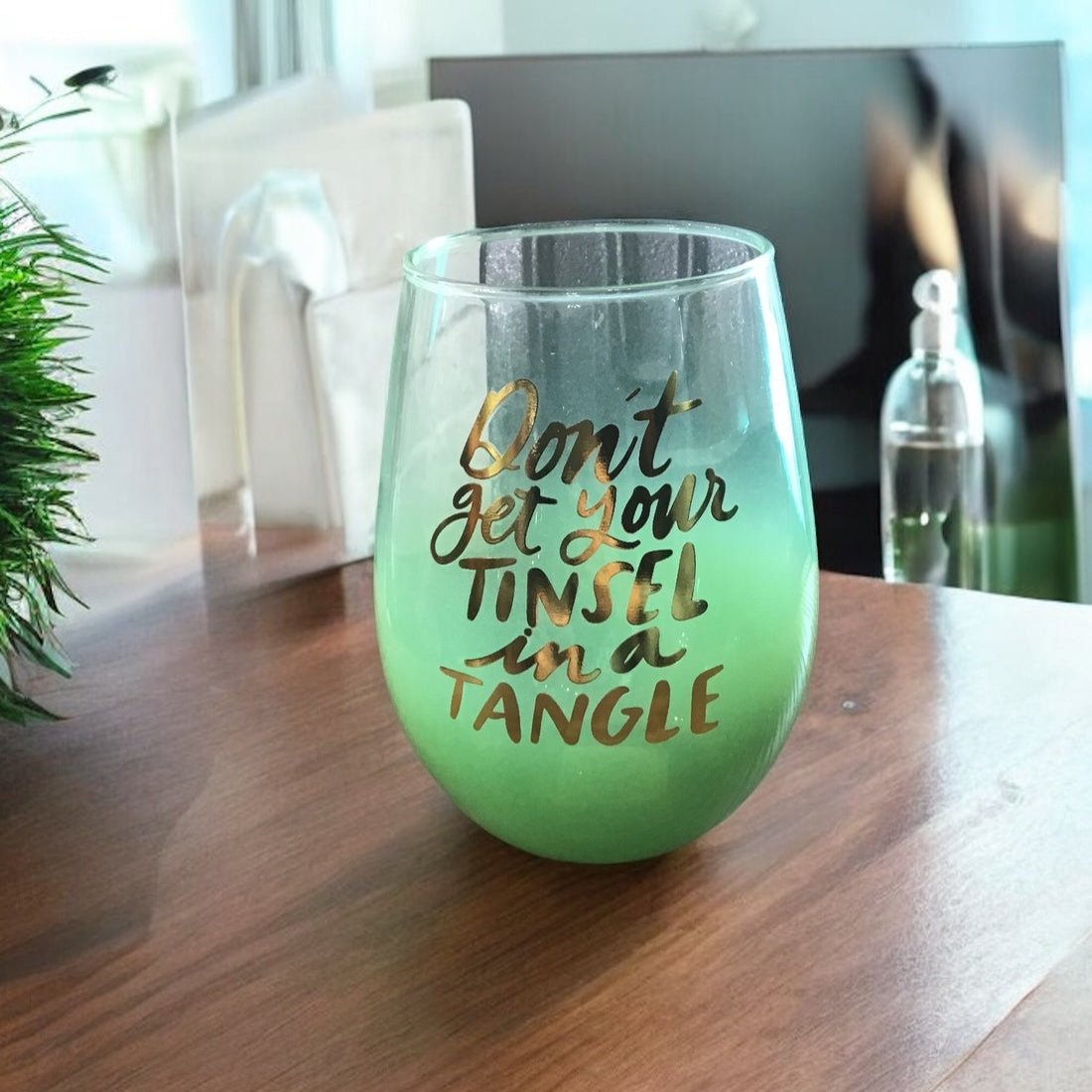 “Tinsel in a Tangle” Wine Glass